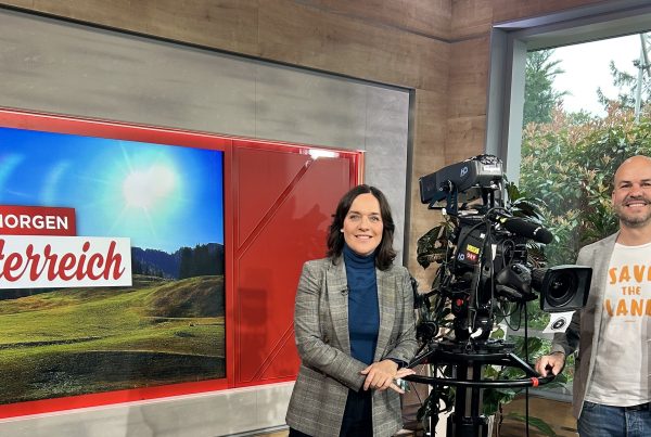 Johannes Naimer‑Stach mit Moderatorin Eva Pölzl bei Guten Morgen Österreich